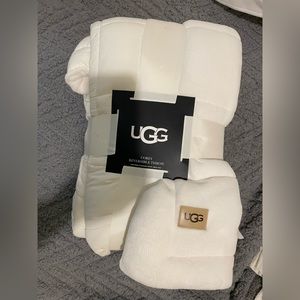 UGG Corey Reversible Throw Blanket